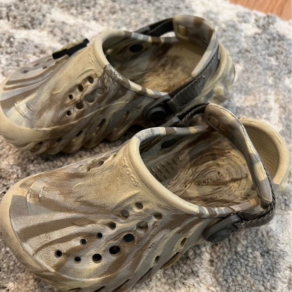 Toddler echo camo crocs